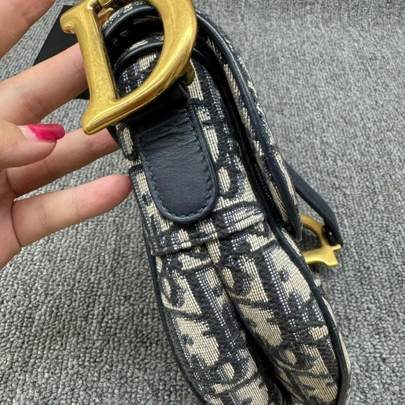 100% Authentic DIOR Saddle Cloth Crossbody bag - Picture 4 of 16